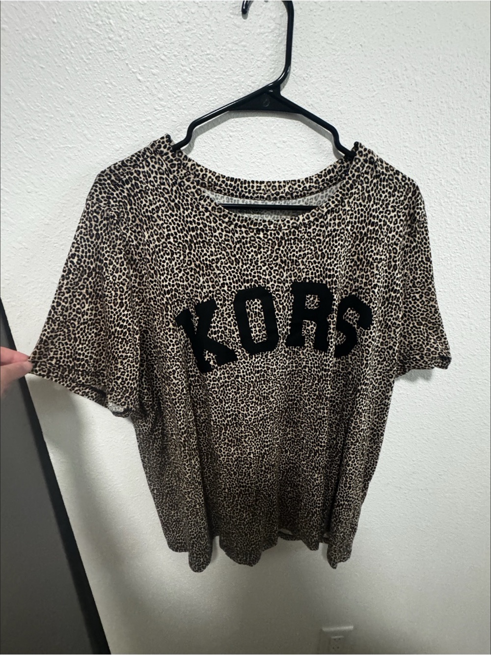 Michael Kors Leopard Print KORS Logo Short Sleeve Tee in Brown and Black